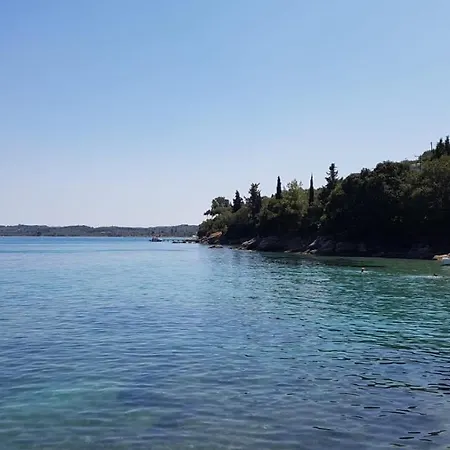 Absolute Serenity In Corfu's Quiet Haven アパート