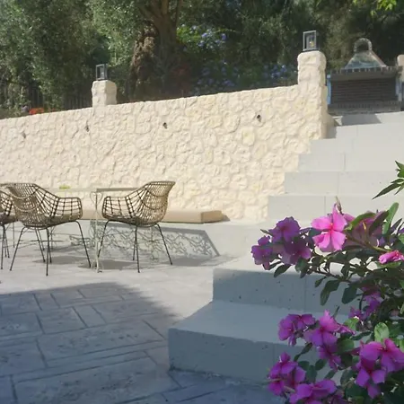 Absolute Serenity In Corfu's Quiet Haven アパート Kouspádhes